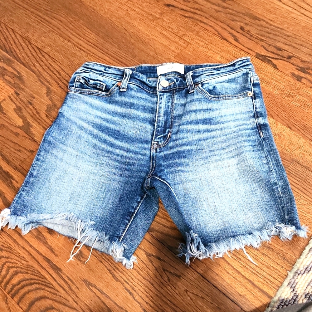 BKE stella mid rise size 27 shorts